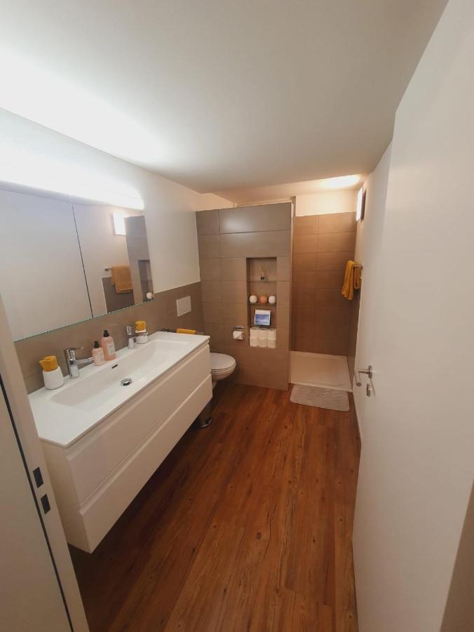 Neue Wohnung An Stadtrand Mit Parkplatz Ebikon ภายนอก รูปภาพ